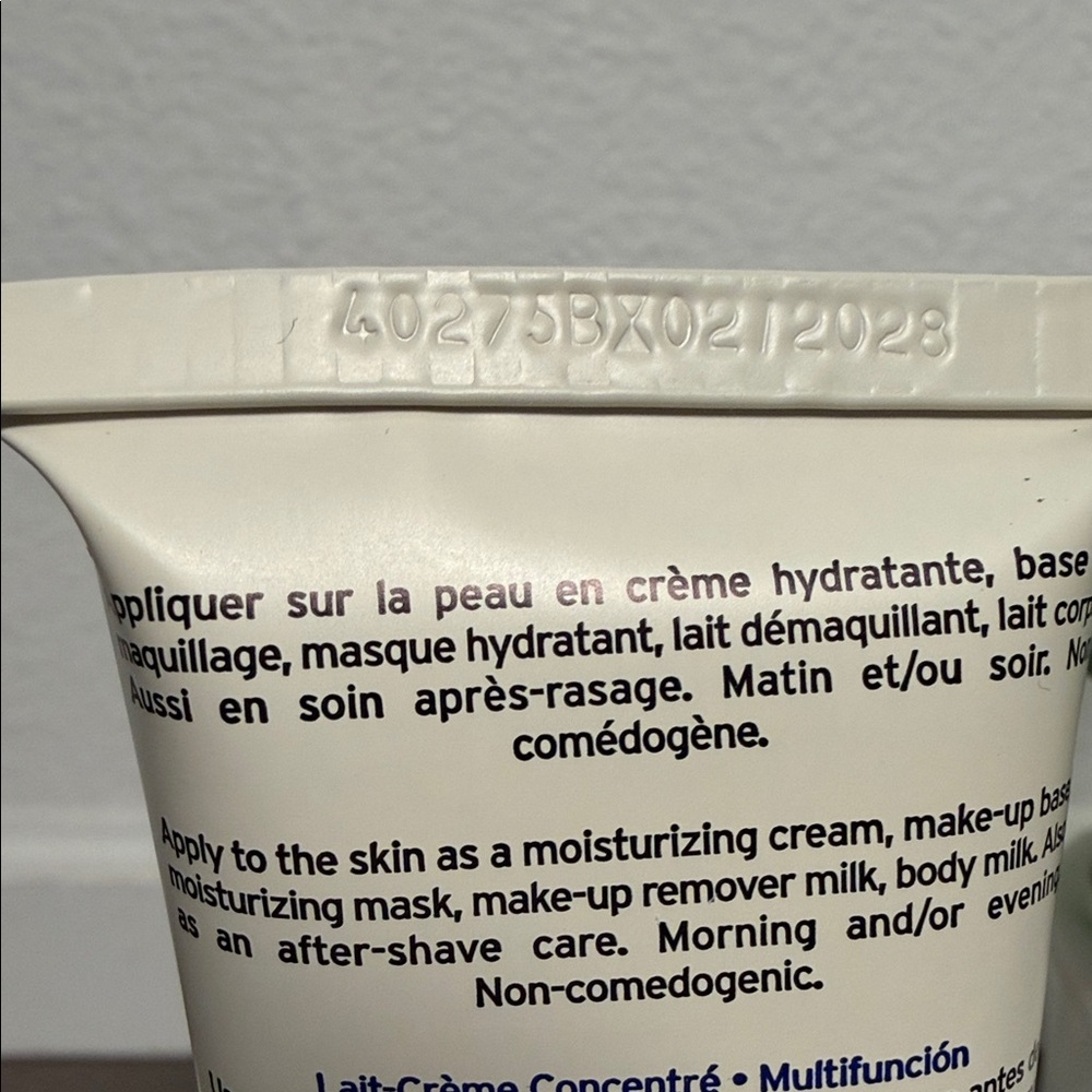 Lait-Crème Concentré Multi-Function Moisturizer - Picture 5 of 7